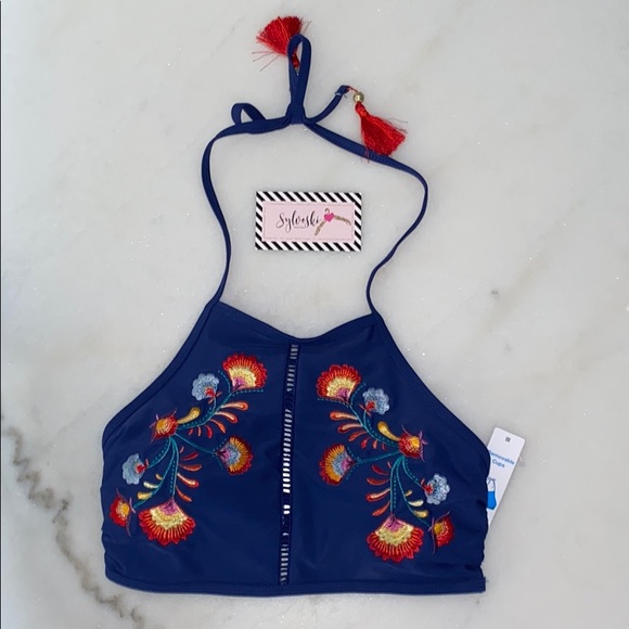 🌊Embroidered High Neck Bikini Top - Picture 6 of 8